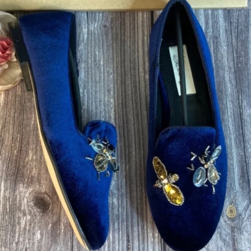 VH Blue Velvet Shoes NIB size 8